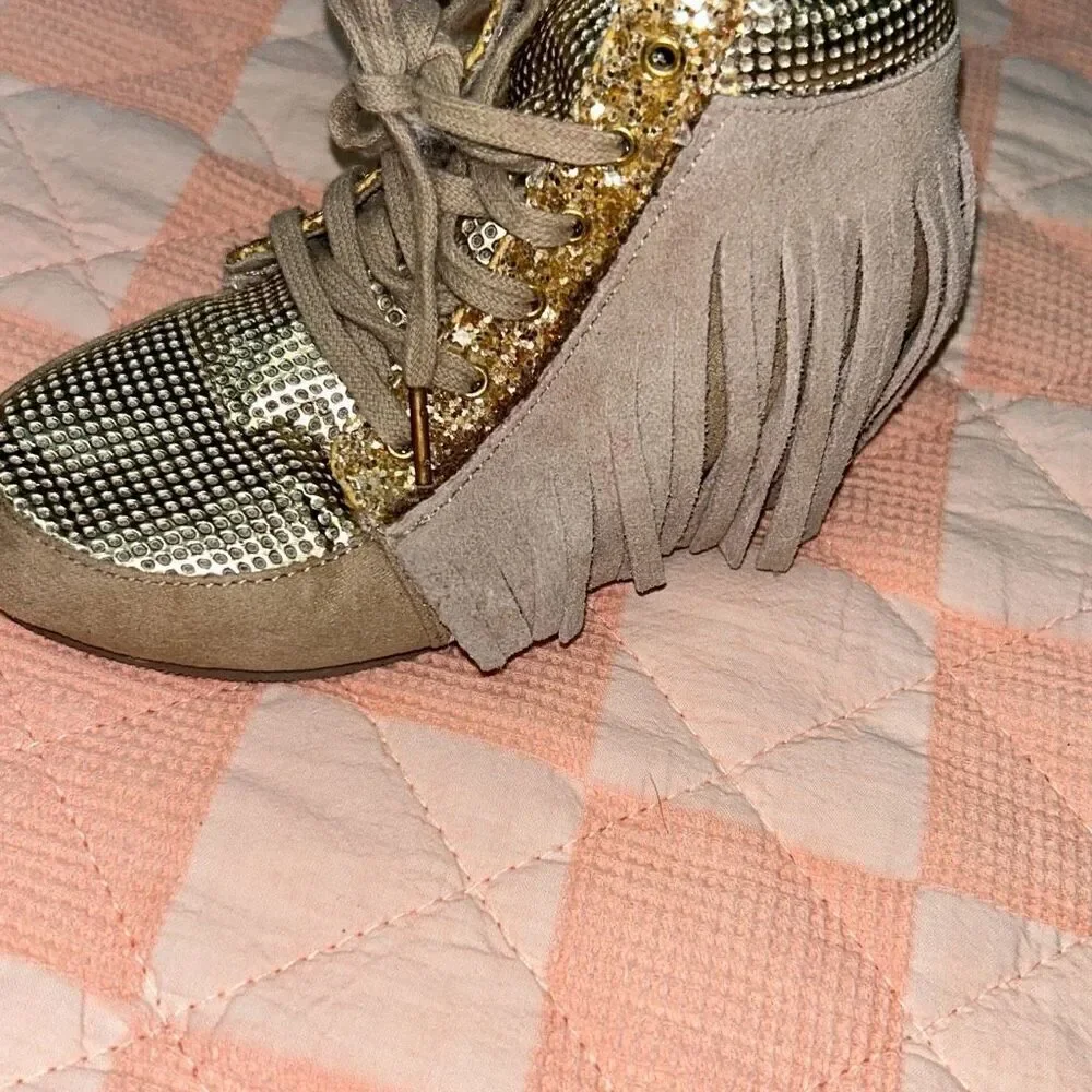 Joyfolie fringe booties sz 9